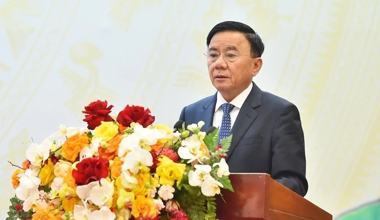 Ban Bí thư nghiêm cấm dùng công quỹ biếu, tặng quà Tết cho lãnh đạo các cấp