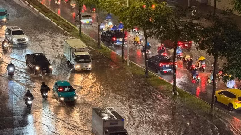 Chủ động ứng phó với mưa lớn, lốc, sét, mưa đá, ngập lụt, lũ quét, sạt lở đất