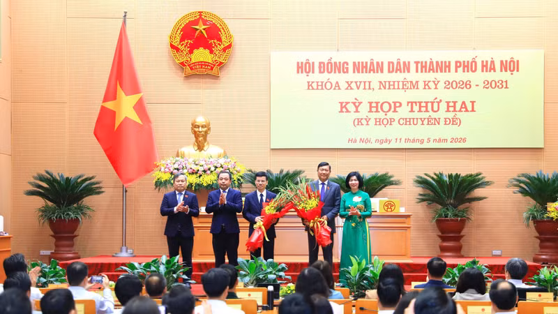 Ông Đỗ Anh Tuấn và Bùi Duy Cường làm Phó Chủ tịch UBND TP Hà Nội
