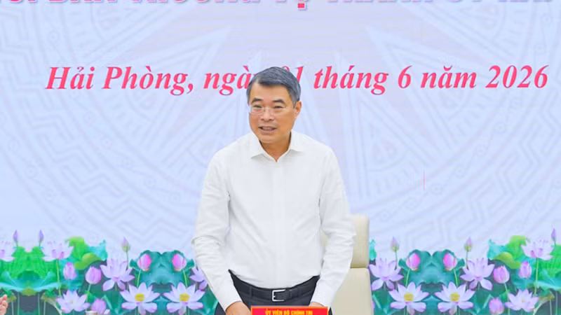 Thủ tướng: Hải Phòng phải đi đầu trong đổi mới mô hình tăng trưởng