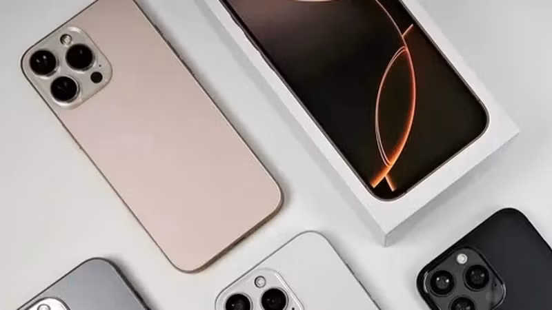 [VIDEO] Lô i16 Pro Max giá 500.000 đồng/chiếc đấu giá vượt 68%