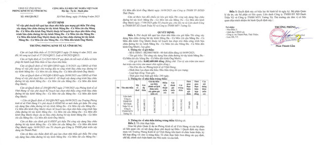 Trưởng phòng Phòng kinh tế xã Vĩnh Hưng - ông Phan Thành Gẩm đã ký Quyết định cho Liên danh Công ty TNHH Đầu tư Xây dựng Danh Triệu Vỹ và Công ty TNHH MTV Tường Tộ trúng thầu với giá 8,5 tỷ đồng thực hiện trong 240 ngày. Nguồn: MSC 65.jpg