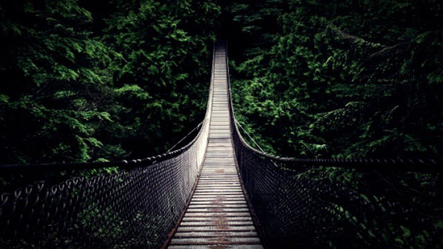 Người dân trong vùng khẳng định rằng, họ đã nghe thấy tiếng kêu cứu của những kỹ nữ này trong đêm tối. Hồn ma chết oan của những kỹ nữ này biến thành ác linh lang thang dưới đáy vực. Bí ẩn đáy vực ma ám Oiran Buchi: Nơi vùi xác 55 kỹ nữ Nhật Bản – GẤU MÈO THỨC KHUYA