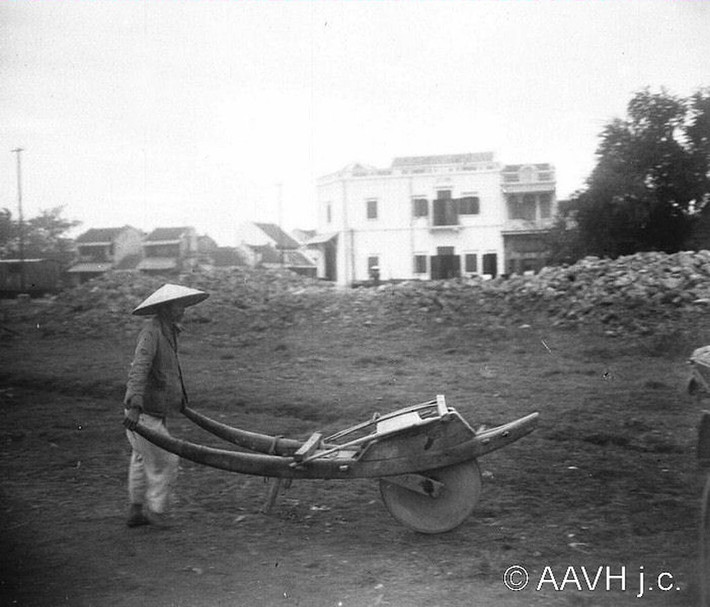 Xe rùa ở Nam Định năm 1928.
