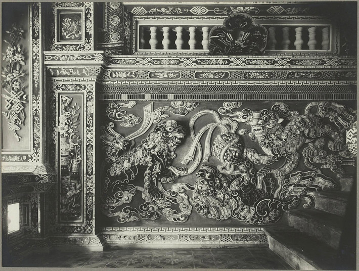 Bên cạnh các buổi biểu diễn nghệ thuật, đây còn là nơi các hoàng đế nhà Nguyễn tiếp đón khách quý hay tổ chức các sự kiện đặt biệt.