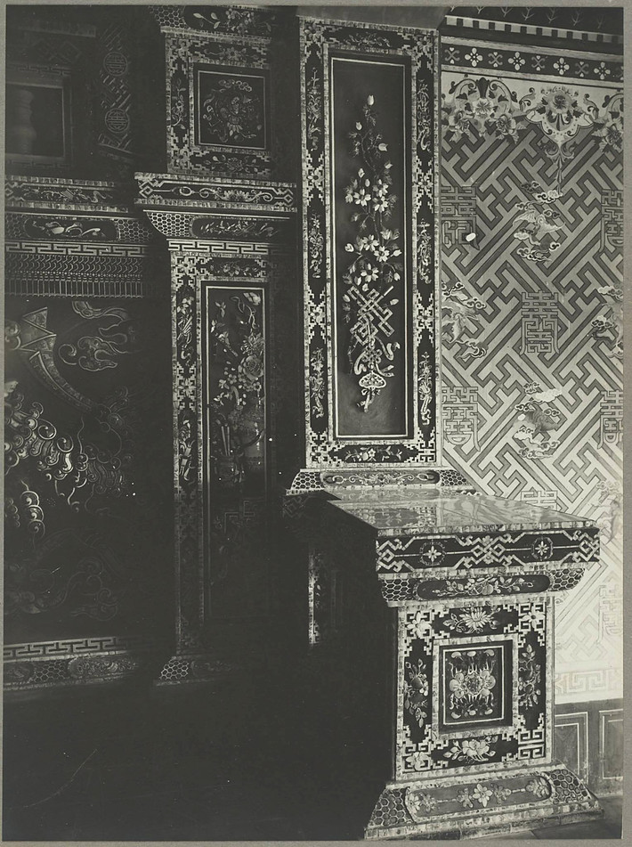 Nhà hát Cửu Tư Đài đã bị phá hủy trong chiến sự ở Huế tháng 2/1947.