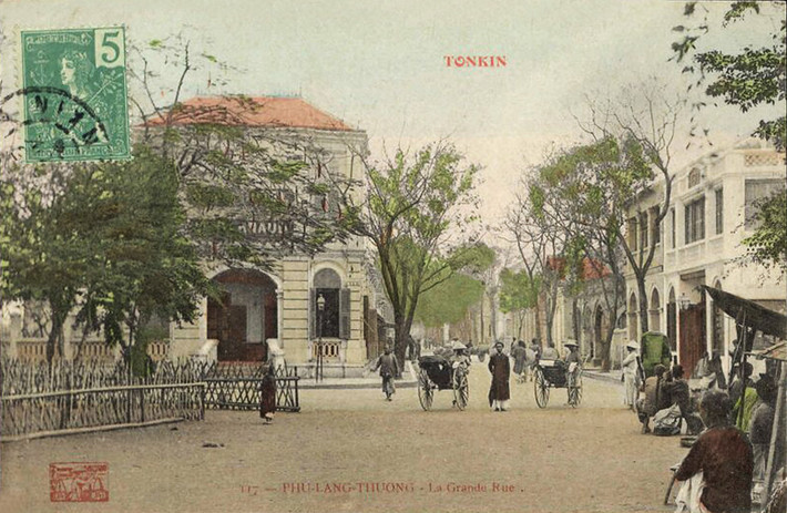 Khu vực trung tâm thị xã Phủ Lạng Thương khoảng năm 1910.