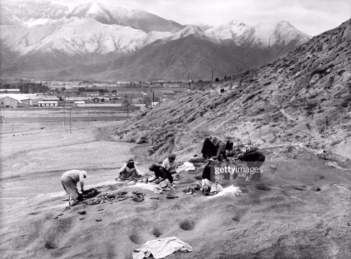 Khung cảnh tại nơi thực hiện nghi thức thiên táng ở ngoại ô Lhasa.