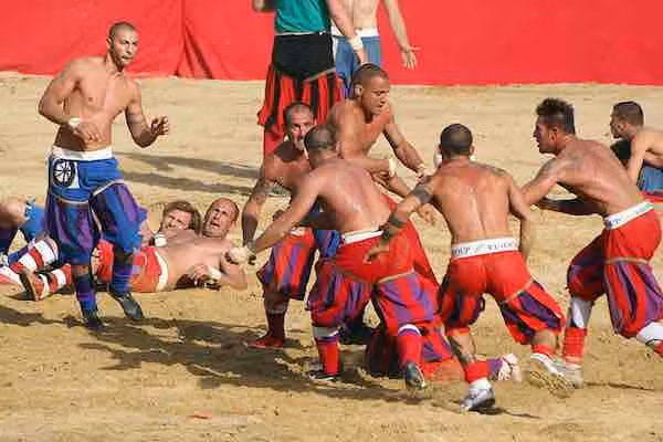 Trong một khoảng thời gian nhất định, đội thắng sẽ là đội ghi được nhiều điểm hơn.