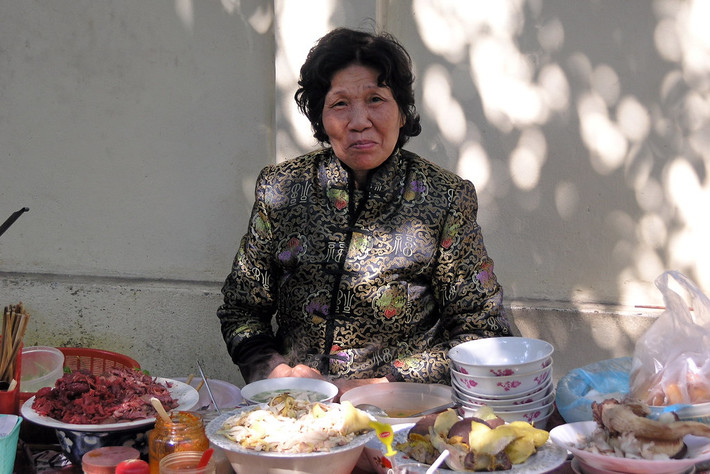 Chân dung bà bán phở.