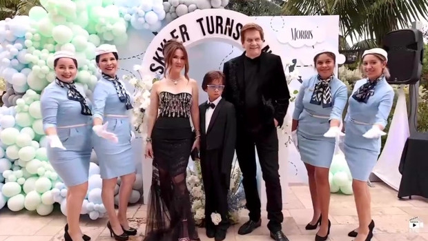 Số tài sản khủng của nữ đại gia gốc Việt Mini Morris - Hình 2 So tai san khung cua nu dai gia goc Viet Mini Morris-Hinh-2