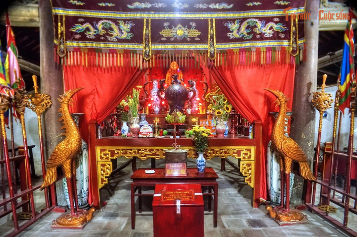 Lễ hội đình gắn với truyền thống văn hóa của làng Cổ Loa. Hàng năm, đình là nơi diễn ra các hoạt động tín ngưỡng và lễ hội của cư dân địa phương, đặc biệt vào dịp đầu xuân. Những nghi lễ này thể hiện sự tưởng nhớ đến An Dương Vương và gìn giữ truyền thống văn hóa lâu đời của vùng Cổ Loa.