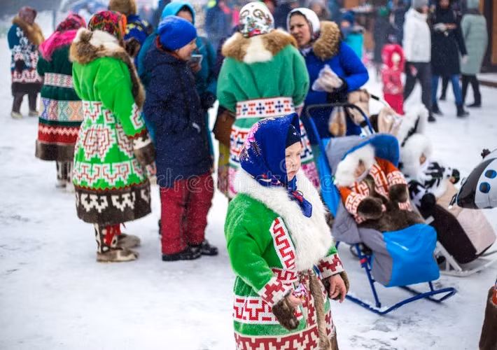  Dân số rất ít và đang suy giảm. Ngày nay chỉ còn vài nghìn người Mansi, khiến họ trở thành một trong những tộc người bản địa nhỏ nhất ở Nga, đối mặt với nguy cơ mai một ngôn ngữ và truyền thống. Ảnh: dreamstime.com.