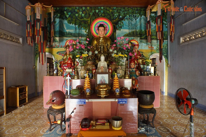 Ngày nay, chùa Đá Trắng thu hút nhiều du khách và Phật tử đến tham quan, chiêm bái. Không chỉ mang giá trị tâm linh, nơi đây còn là điểm dừng chân hấp dẫn nhờ phong cảnh núi đá, sông nước và không gian cổ kính của một ngôi chùa hơn hai thế kỷ.