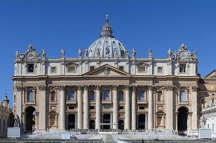  Xây dựng trong hơn một thế kỷ. Công trình được khởi công từ năm 1506 và hoàn thành vào năm 1626. Ảnh: Pinterest.