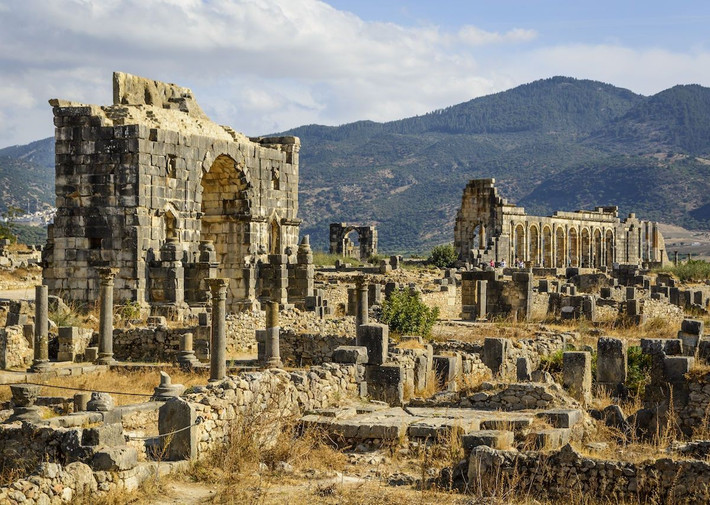 Được UNESCO công nhận là Di sản Thế giới năm 1981. Giá trị lịch sử và kiến trúc độc đáo của đảo Kilwa Kisiwani giúp nơi này trở thành biểu tượng văn hóa Swahili. Ảnh: Pinterest.