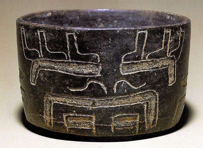  Có nền nghệ thuật tinh xảo. Người Olmec tạo nên các mặt nạ ngọc, tượng người thú và phù điêu tượng trưng thần linh, thể hiện trình độ thẩm mỹ cao. Ảnh: Pinterest.