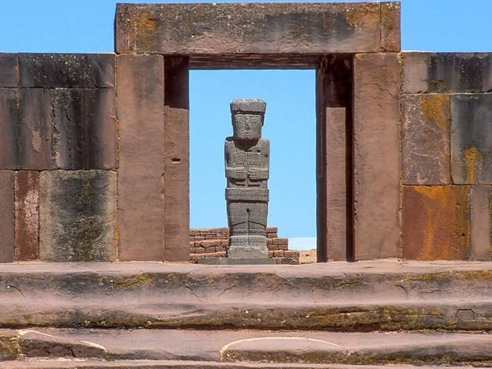  Sự sụp đổ đột ngột khó lý giải. Nền văn minh này suy tàn khoảng thế kỷ XI, có thể do biến đổi khí hậu, xung đột hoặc khủng hoảng nội tại, nhưng không giả thuyết nào hoàn toàn thuyết phục. Ảnh: Pinterest.