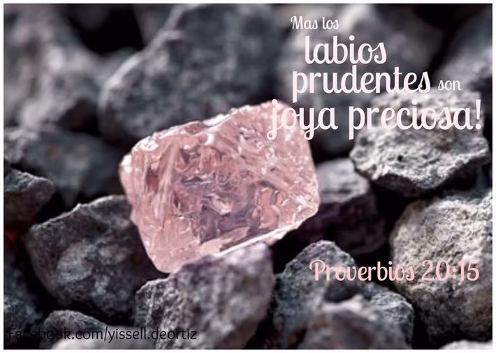  Rất khó phân biệt bằng mắt thường. Poudretteite thường bị nhầm lẫn với các khoáng vật như morganite hay kunzite. Ảnh: Pinterest.