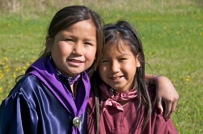  Văn hóa bản địa vẫn được gìn giữ. Trong khu vực Pimachiowin Aki có nhiều cộng đồng của người Anishinaabe vẫn duy trì lối sống truyền thống như săn bắn, đánh cá và hái lượm. Những tri thức bản địa về rừng và động vật được truyền từ thế hệ này sang thế hệ khác. Ảnh: naturecanada.ca.