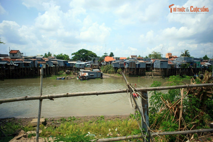 Kênh giúp tiêu úng và dẫn nước tưới cho cả vùng biên giới. Hệ thống kênh rạch liên kết với kênh Vĩnh Tế giúp mở rộng sản xuất nông nghiệp ở An Giang.