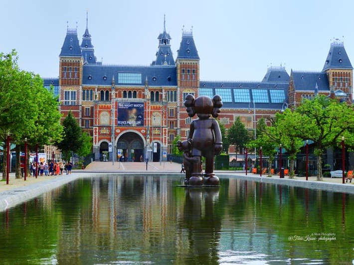  Nơi đặt trụ sở của nhiều bảo tàng nổi tiếng. Amsterdam là điểm đến quan trọng của những người yêu nghệ thuật. Thành phố này có nhiều bảo tàng nổi tiếng trưng bày các tác phẩm hội họa, lịch sử và văn hóa, thu hút hàng triệu du khách mỗi năm đến tham quan, khám phá. Ảnh: Pinterest