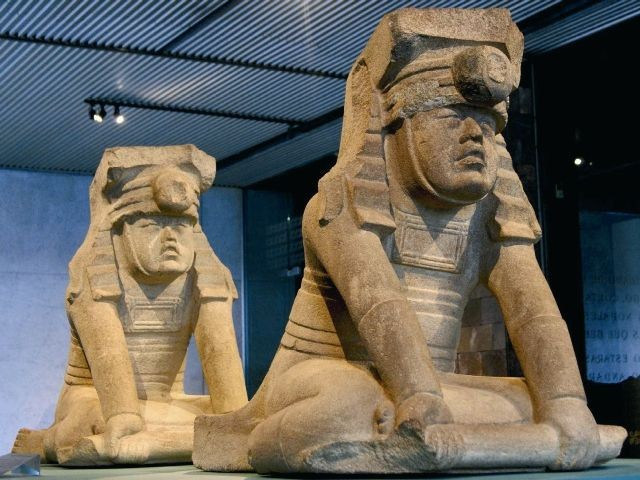  Sự sụp đổ vẫn còn nhiều bí ẩn. Sự suy tàn khoảng năm 400 TCN của nền văn minh Olmec có thể do biến đổi môi trường, xung đột hoặc di cư, cho đến nay vẫn chưa có lời giải rõ ràng. Ảnh: Pinterest.