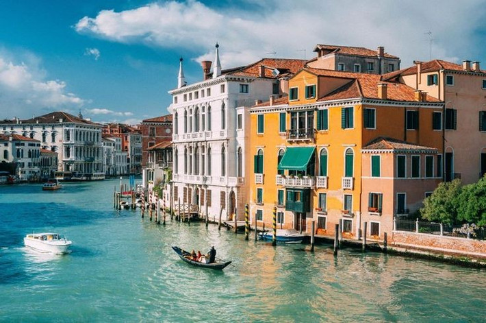  Từng là một cường quốc hàng hải. Trong nhiều thế kỷ, Cộng hòa Venice kiểm soát các tuyến thương mại quan trọng giữa châu Âu và phương Đông, trở thành thế lực kinh tế và quân sự đáng gờm ở Địa Trung Hải. Ảnh: Pinterest.