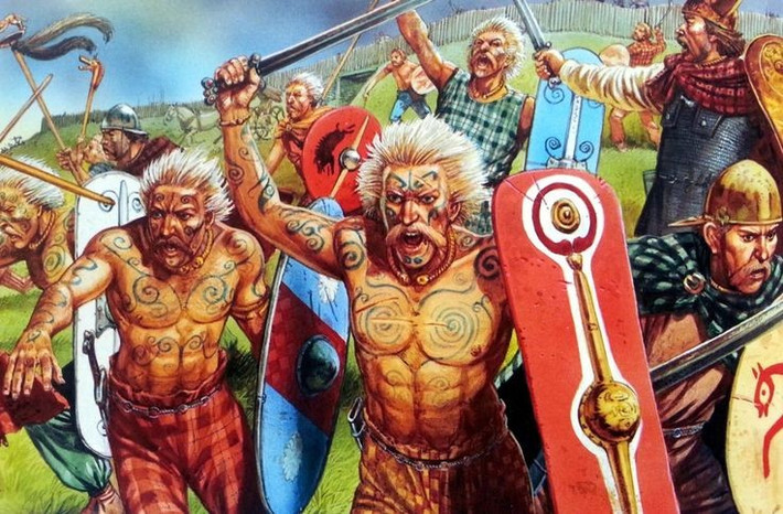  Họ nổi tiếng là chiến binh dũng mãnh. Người Celt chiến đấu gần như không mặc quần áo, họ nhuộm xanh cơ thể bằng thuốc nhuộm woad khiến kẻ thù khiếp sợ. Ảnh: Pinterest.