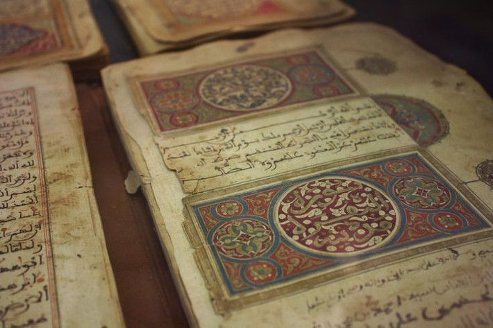 Timbuktu (nay thuộc Mali) từng là trung tâm học thuật hàng đầu châu Phi. Vào thế kỷ 14–16, nơi đây có hàng ngàn học giả và thư viện đồ sộ. Ảnh: Pinterest.