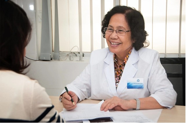 Giáo sư, Tiến sĩ, Bác sĩ Nguyễn Thị Ngọc Phượng, nguyên Giám đốc Bệnh viện Từ Dũ. gs-phuong.png
