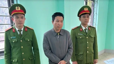 Khởi tố cán bộ Ban quản lý dự án đầu tư xây dựng tại Tuyên Quang