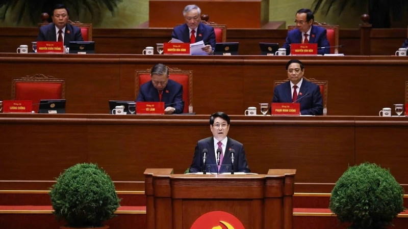 Đồng chí Lương Cường, Ủy viên Bộ Chính trị, Chủ tịch nước trình bày Diễn văn khai mạc Đại hội.