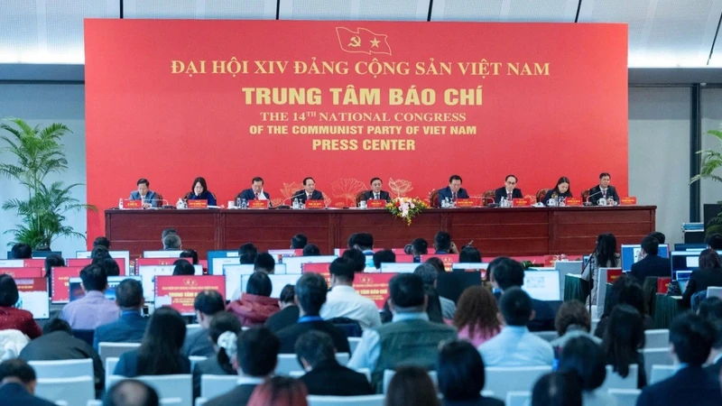 Không để lọt người có khuyết điểm vào Ban Chấp hành Trung ương khóa XIV 