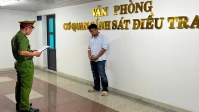 Khởi tố tài xế kéo lê xe máy gây chết người ở Phan Thiết