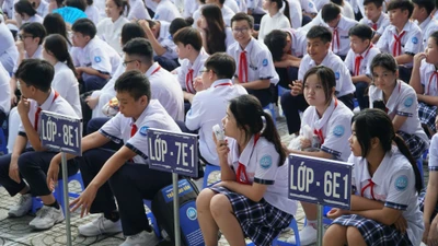 Học sinh bắt buộc học tiếng Anh từ lớp 1