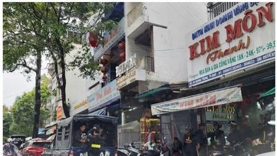 Công an có mặt tại cửa hàng vàng bạc nổi tiếng ở Đắk Lắk