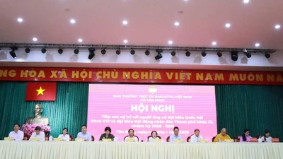 Cử tri xã Tân Nhựt gửi gắm nhiều kỳ vọng vào ĐBQH và ĐB HĐND TP HCM