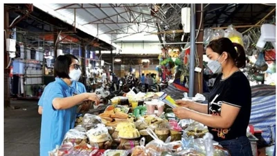 Doanh thu trên 500 triệu đến 3 tỉ đồng/năm, hộ kinh doanh nộp thuế ra sao?