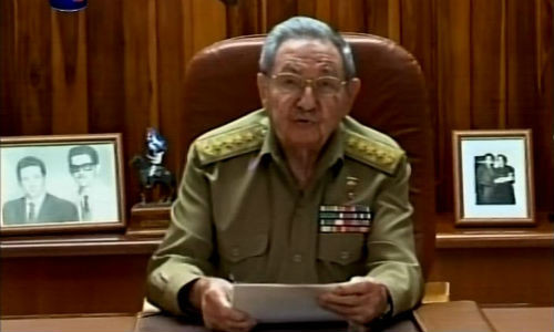 Chủ tịch Raul Castro công bố thiết lập lại quan hệ ngoại giao với Mỹ trên truyền hình Cuba.