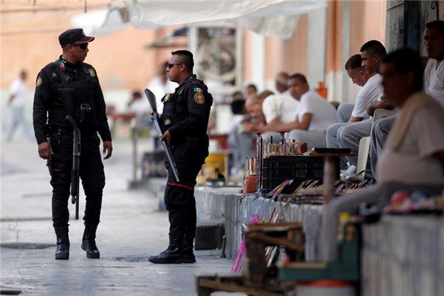 Bàn thờ tử thần trong nhà tù nguy hiểm bậc nhất Mexico - Hình 7 Ban tho tu than trong nha tu nguy hiem bac nhat Mexico-Hinh-7