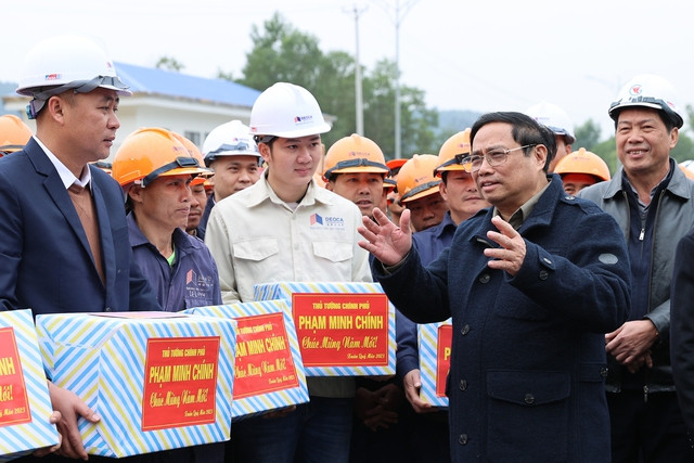Thủ tướng kiểm tra các dự án cao tốc Bắc - Nam - Hình 4 Thu tuong kiem tra cac du an cao toc Bac - Nam-Hinh-4