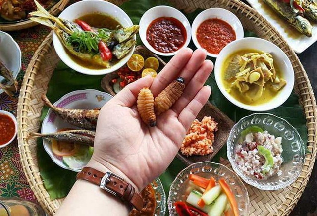 Những món ăn kinh dị bậc nhất thế giới - Hình 7 Nhung mon an kinh di bac nhat the gioi-Hinh-7