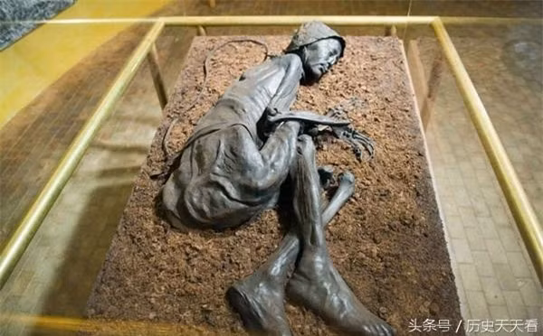 Bi an nhung xac chet hang nghin nam van con nguyen ven-Hinh-3