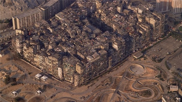 Ký ức về khu ổ chuột đầy rẫy tệ nạn ở Cửu Long Thành Trại của Hong Kong Ky uc ve khu o chuot day ray te nan o Cuu Long Thanh Trai cua Hong Kong