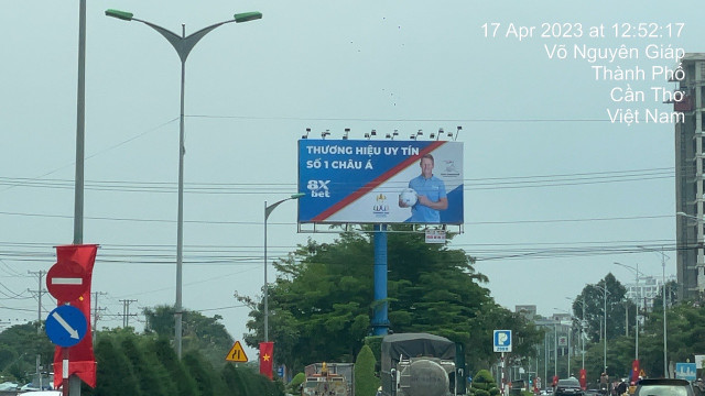 Pano quảng cáo trang web cờ bạc ở Cần Thơ bị xử phạt Pano quang cao trang web co bac o Can Tho bi xu phat