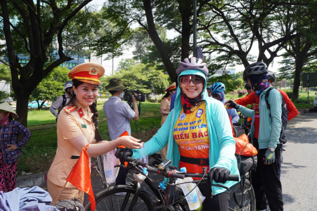 Dong Nai: Tang cuong tuan tra, kiem soat dam bao ATGT dip Le-Hinh-8