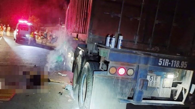 Tiền Giang: Tai nạn nghiêm trọng trên đường tỉnh 868, một người thiệt mạng Tien Giang: Tai nan nghiem trong tren duong tinh 868, mot nguoi thiet mang