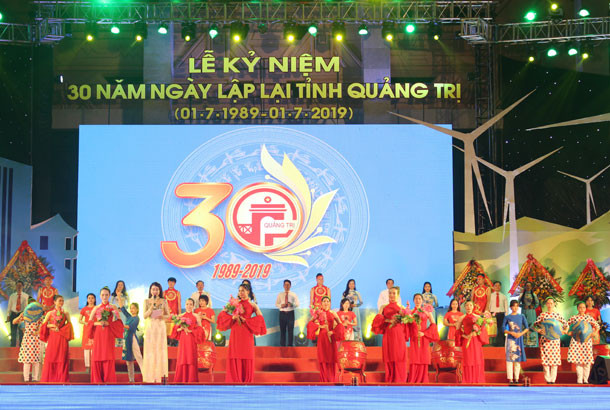 Sở 'ôm cục nợ' vì doanh nghiệp bia rượu hứa tài trợ lễ kỷ niệm nhưng không chuyển tiền So 'om cuc no' vi doanh nghiep bia ruou hua tai tro le ky niem nhung khong chuyen tien