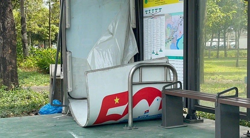 Điều tra vụ nam thanh niên tử vong trong nhà chờ xe buýt ở TP HCM